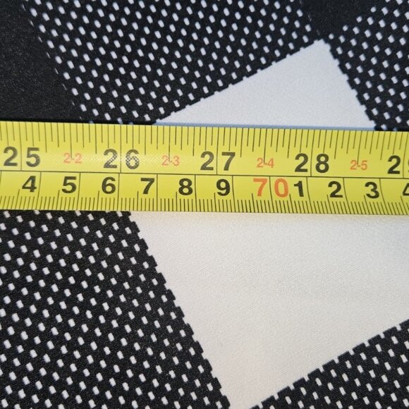 Unique Vintage Brand Plus Size 3X/18 Black & White Gingham Flare Skirt - Picture 7 of 10